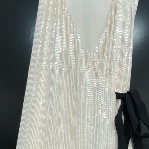 Diane Von Fursetenberg DVF Sequin Wrap Dress 0 - Picture 3 of 8